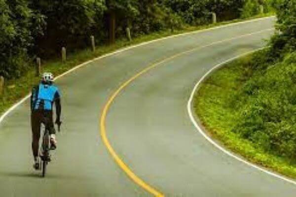5 Simple Tips for Biking Uphill for the Climbing Challenged